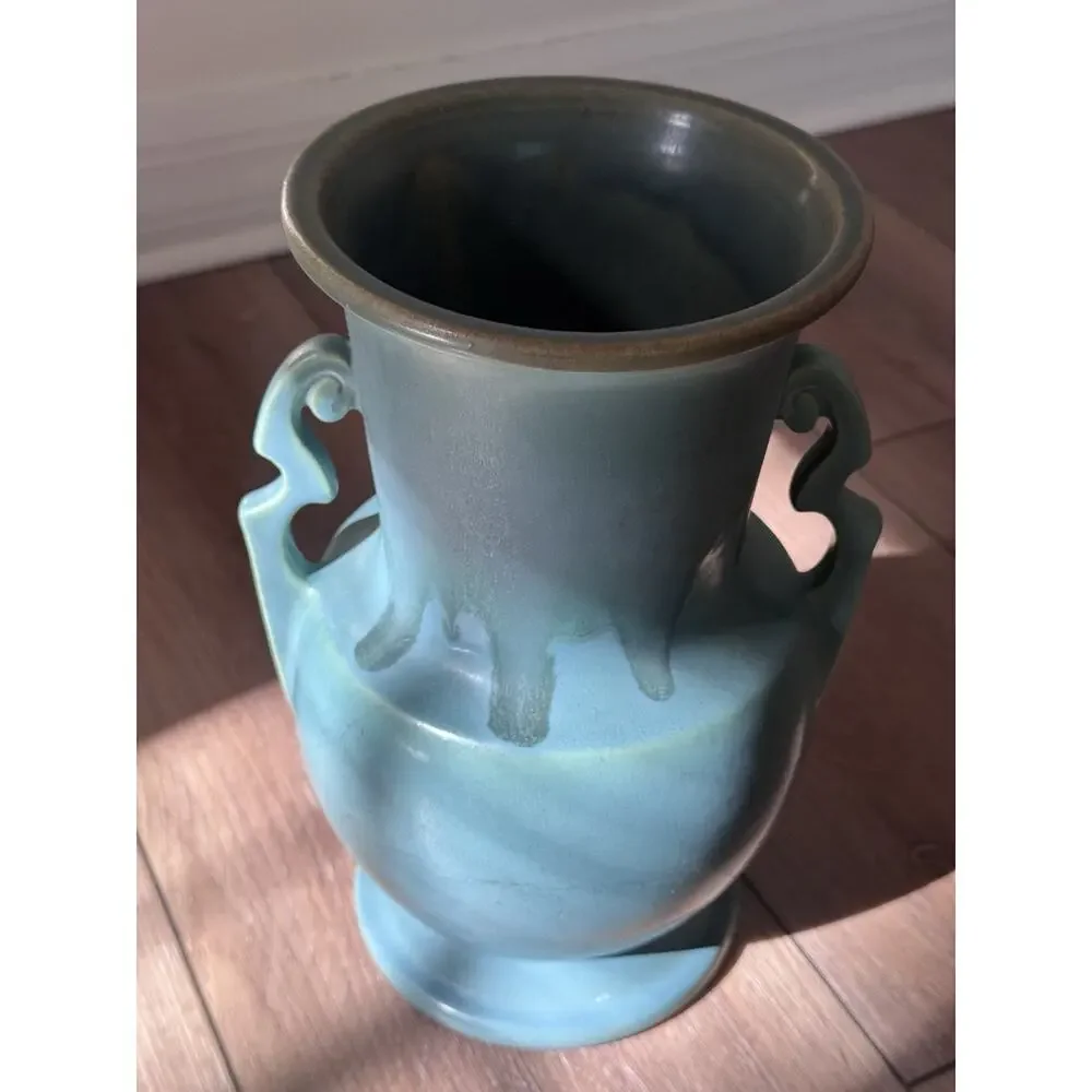 Roseville pottery carnelian